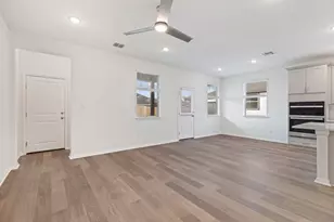 180 Condesa St, Kyle, TX 78640 - Photo 9