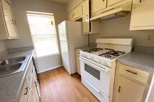 11200 Renel Dr, Austin, TX 78758 - Photo 9