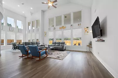 105 Autumn Oak Way E, Georgetown, TX 78628 - Photo 13