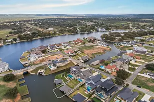 202 Clearwater Dr, Kingsland, TX 78639 - Photo 1