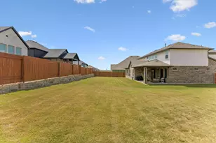 471 Diamondleaf Dr, Buda, TX 78610 - Photo 27