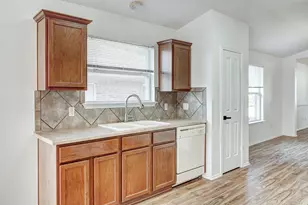 1305 4 Cabin Ct, Round Rock, TX 78665 - Photo 13