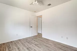 1305 4 Cabin Ct, Round Rock, TX 78665 - Photo 33