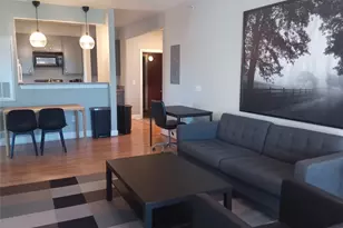 1901 Crossing Pl Pl, Austin, TX 78741 - Photo 3