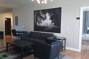 1901 Crossing Pl Pl, Austin, TX 78741 - Photo 3