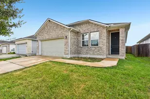 128 Lacey Oak Loop, San Marcos, TX 78666 - Photo 3
