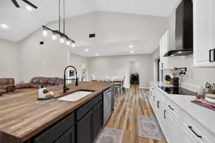 411 Avila Ln, Briggs, TX 78608 - Photo 11
