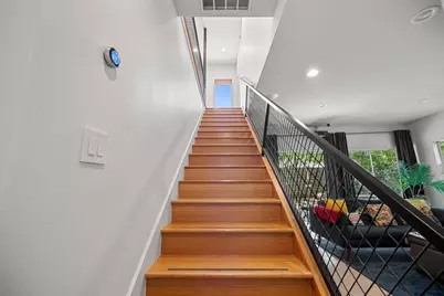 1411 E 2nd Street #B2, Austin, TX 78702 - Photo 11