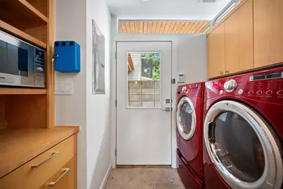 1411 E 2nd Street #B2, Austin, TX 78702 - Photo 9