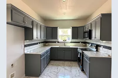 501 Maple Street, Taylor, TX 76574 - Photo 5