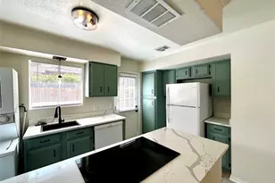 1005 W Martin Luther King Jr Blvd, Austin, TX 78701 - Photo 9