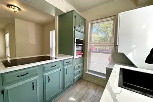 1005 W Martin Luther King Jr Blvd, Austin, TX 78701 - Photo 13