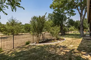 125 Crystal Springs Dr, Georgetown, TX 78633 - Photo 35