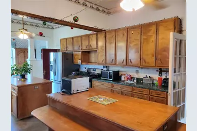 422 W North Main Street, Flatonia, TX 78941 - Photo 5