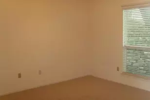 114 E 31st St, Austin, TX 78705 - Photo 7