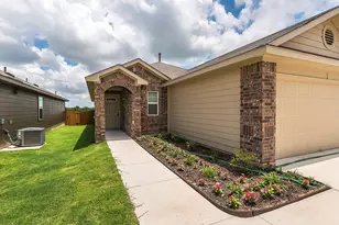 224 Lake Gln, San Marcos, TX 78666 - Photo 5