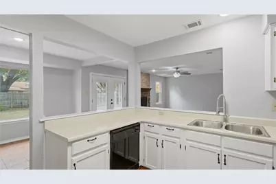 13811 Sunny Glen, San Antonio, TX 78217 - Photo 9