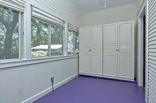 403 W 37th St, Austin, TX 78705 - Photo 13