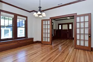 403 W 37th St, Austin, TX 78705 - Photo 5