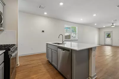 10724 Deaton Lane, Austin, TX 78754 - Photo 13