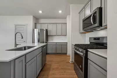 10724 Deaton Lane, Austin, TX 78754 - Photo 5