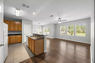7501 Shadowridge Run #102, Austin, TX 78749 - Photo 5