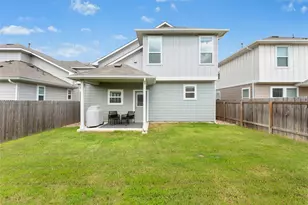 10813 Sentinel Dr, Austin, TX 78747 - Photo 23