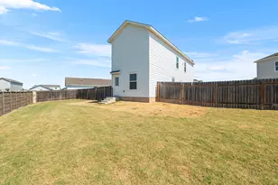 424 Marty Allen Loop, Jarrell, TX 76537 - Photo 31
