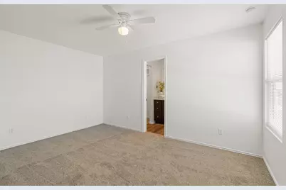 424 Marty Allen Loop, Jarrell, TX 76537 - Photo 25