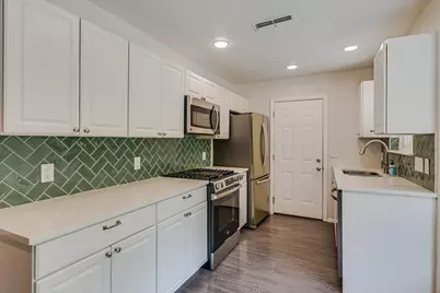 3203 Santa Fe Drive, Austin, TX 78741 - Photo 7