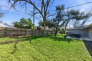 8201 Shadowood Dr, Austin, TX 78757 - Photo 29