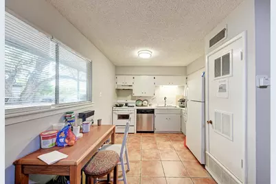 803 W 28th Street #102, Austin, TX 78705 - Photo 15