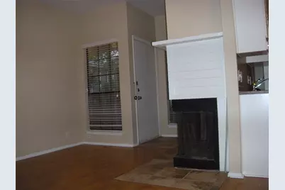 303 W 35th Street #203, Austin, TX 78705 - Photo 13