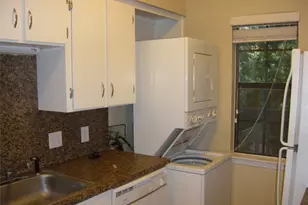 303 W 35th St, Austin, TX 78705 - Photo 3