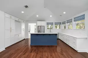 307 W Annie St, Austin, TX 78704 - Photo 9