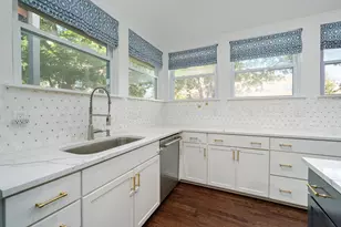 307 W Annie St, Austin, TX 78704 - Photo 11