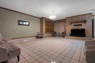 416 Depot St, Elgin, TX 78621 - Photo 11