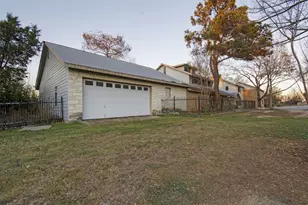 416 Depot St, Elgin, TX 78621 - Photo 19