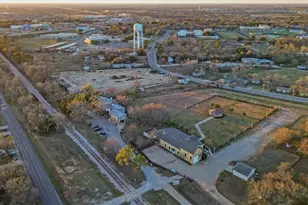 416 Depot St, Elgin, TX 78621 - Photo 21