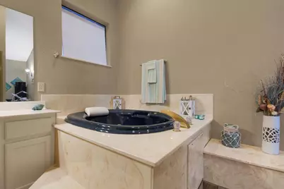 416 Depot Street, Elgin, TX 78621 - Photo 17