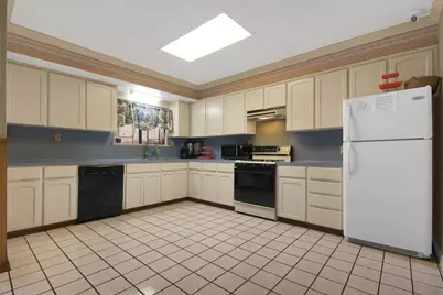 416 Depot Street, Elgin, TX 78621 - Photo 9