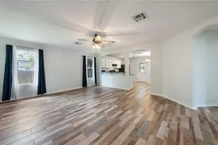 111 Quail Hollow Dr, Hutto, TX 78634 - Photo 3