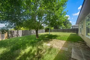111 Quail Hollow Dr, Hutto, TX 78634 - Photo 15
