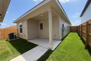 312 Nizao Ln, Bastrop, TX 78602 - Photo 3