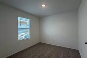 312 Nizao Ln, Bastrop, TX 78602 - Photo 5