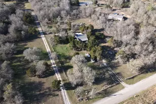 221 Lower Elgin Rd, Elgin, TX 78621 - Photo 3