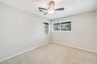 5913 Little Creek Trail, Austin, TX 78744 - Photo 13