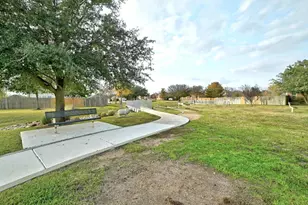 119 Aguilar Dr, Hutto, TX 78634 - Photo 35