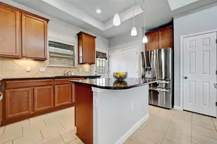 912 Sleepy Dell Ln, Austin, TX 78748 - Photo 11