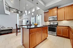 912 Sleepy Dell Ln, Austin, TX 78748 - Photo 9